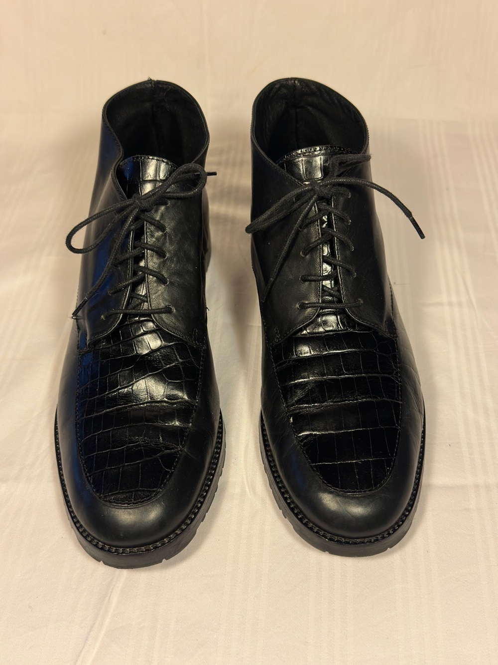 Talbots Made in Italy Black Leather Croc-Embossed Lace Up Ankle Boots 7M